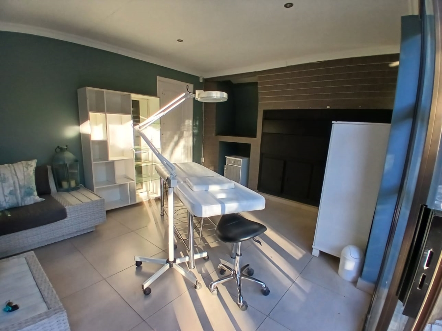 To Let  Bedroom Property for Rent in Waverley Free State